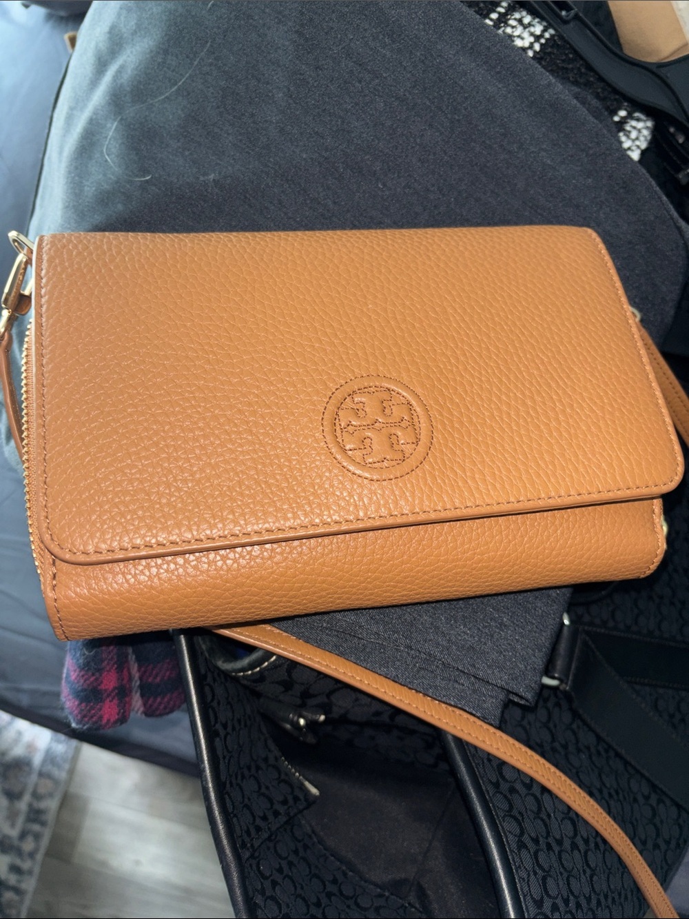 Tory Burch Bombe Flat Wallet Crossbody pebbled leather - Picture 3 of 14